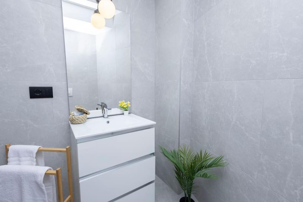 Darsena Charming Apartment By 101Flats Milano Exterior foto